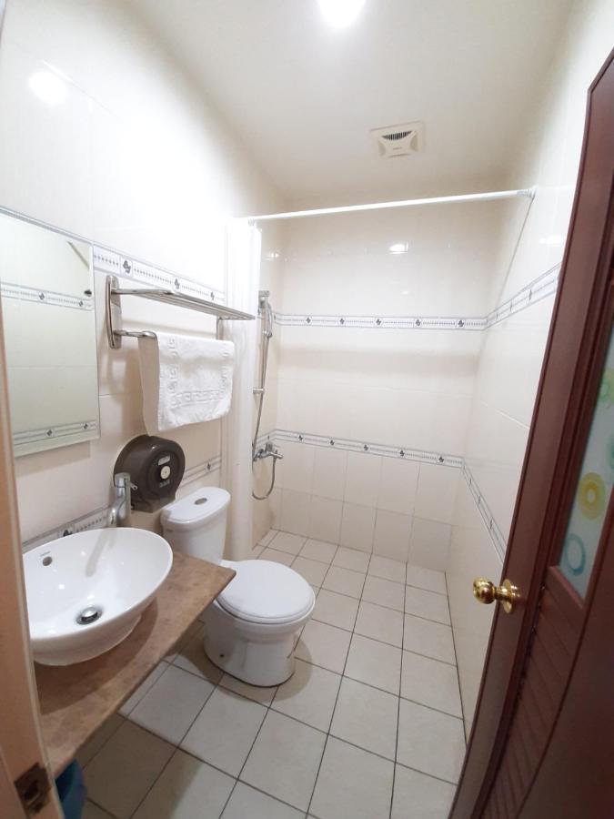 墾丁大街 皇佳旅店 Apartment Exterior photo